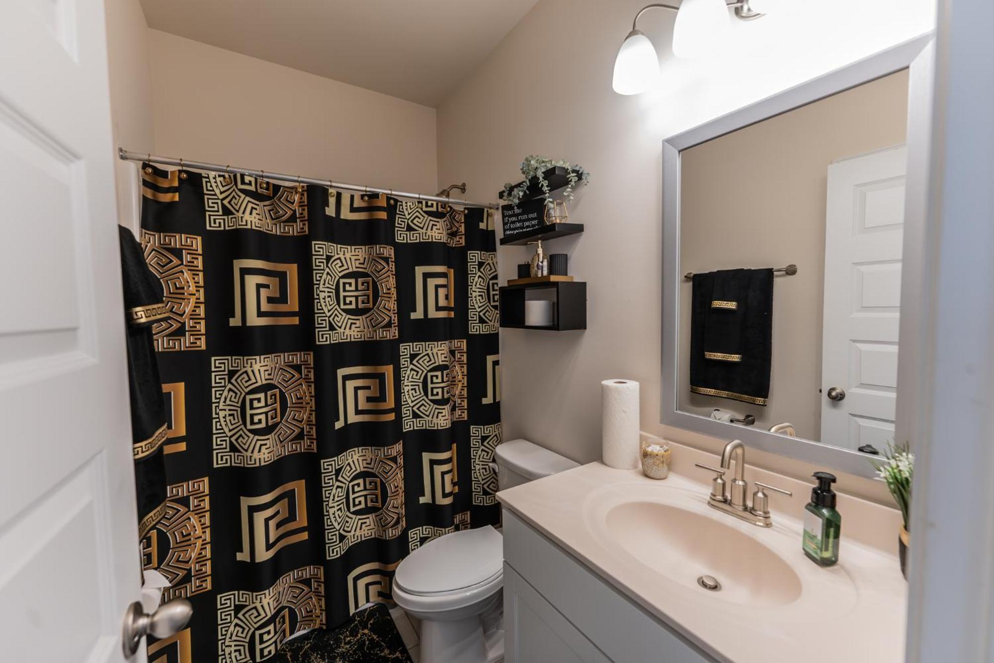Luxury Bedroom With Private Bath แฮมป์ตัน ภายนอก รูปภาพ